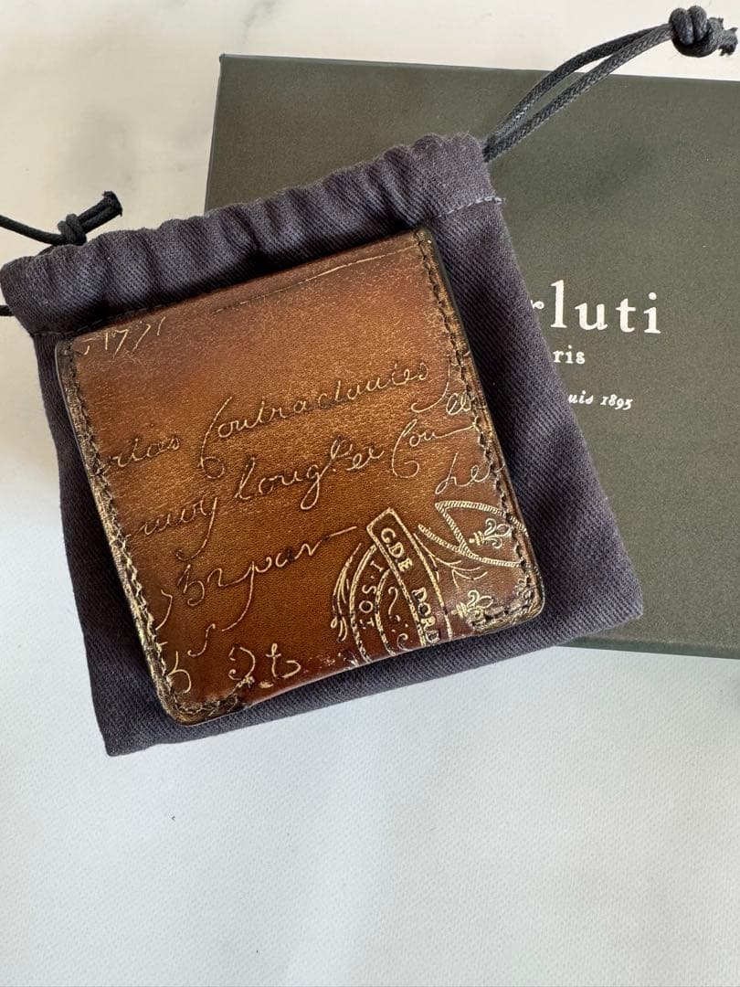 Berluti ベルルッティ ブラウンレザー ケース ゴールデンパティーヌ