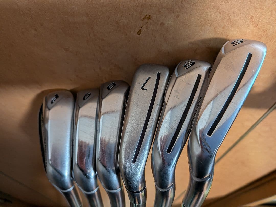 テーラーメイド　RBLADEZロアイアン5本 + Sim2 max アイアン7番