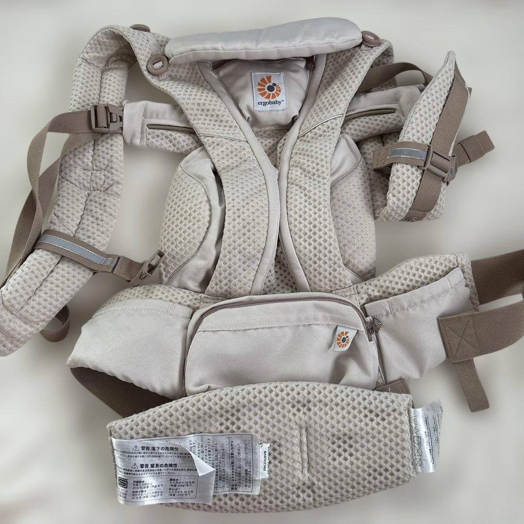 りく　OMNI BREEZE ナチュラルベージュ 抱っこひも
