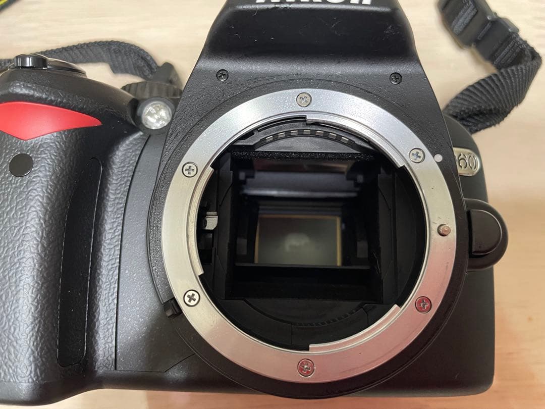 【即発送可】Nikon D60 18-55 VR Kitデジタル一眼レフカメラ