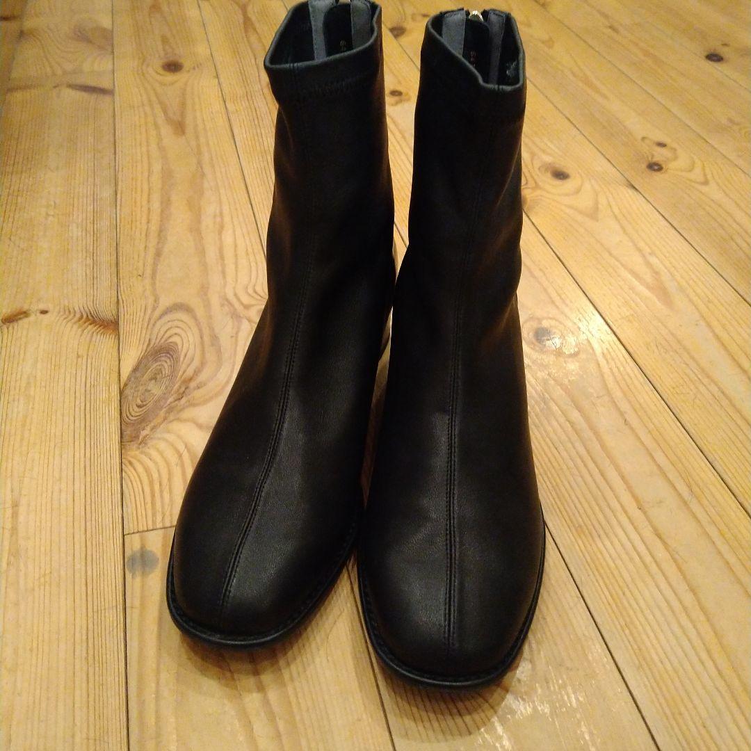 週末セール！卑弥呼HIMIKO　ブラックレザーショートブーツ　バックジッパー