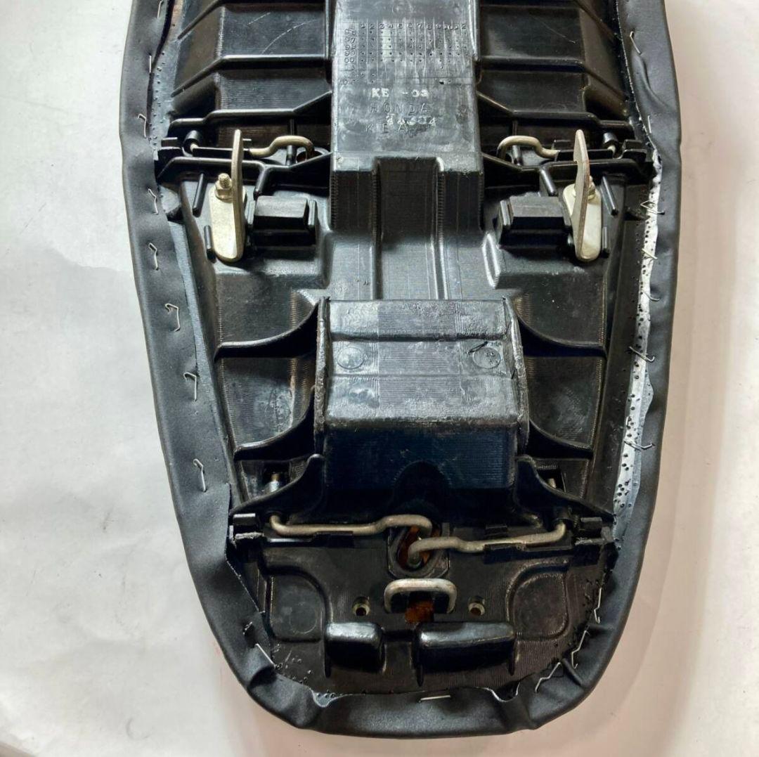 HONDA ホーネット 600用シート