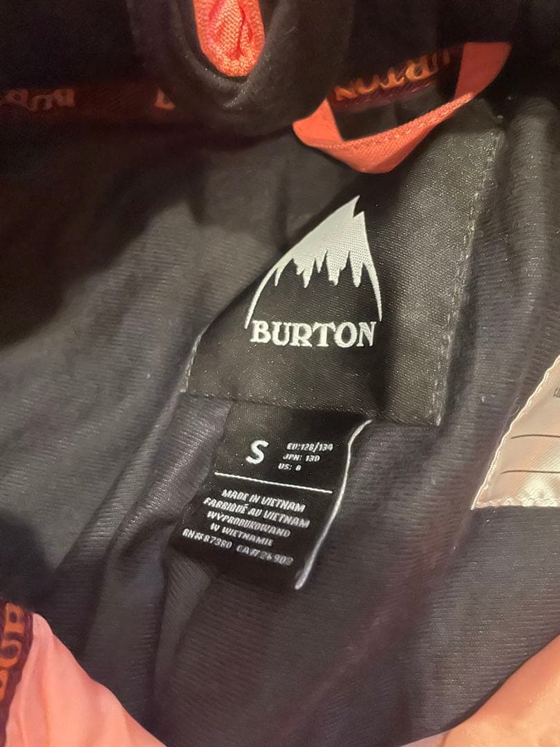 nico様　BURTON キッズウェア上下セット　130センチ