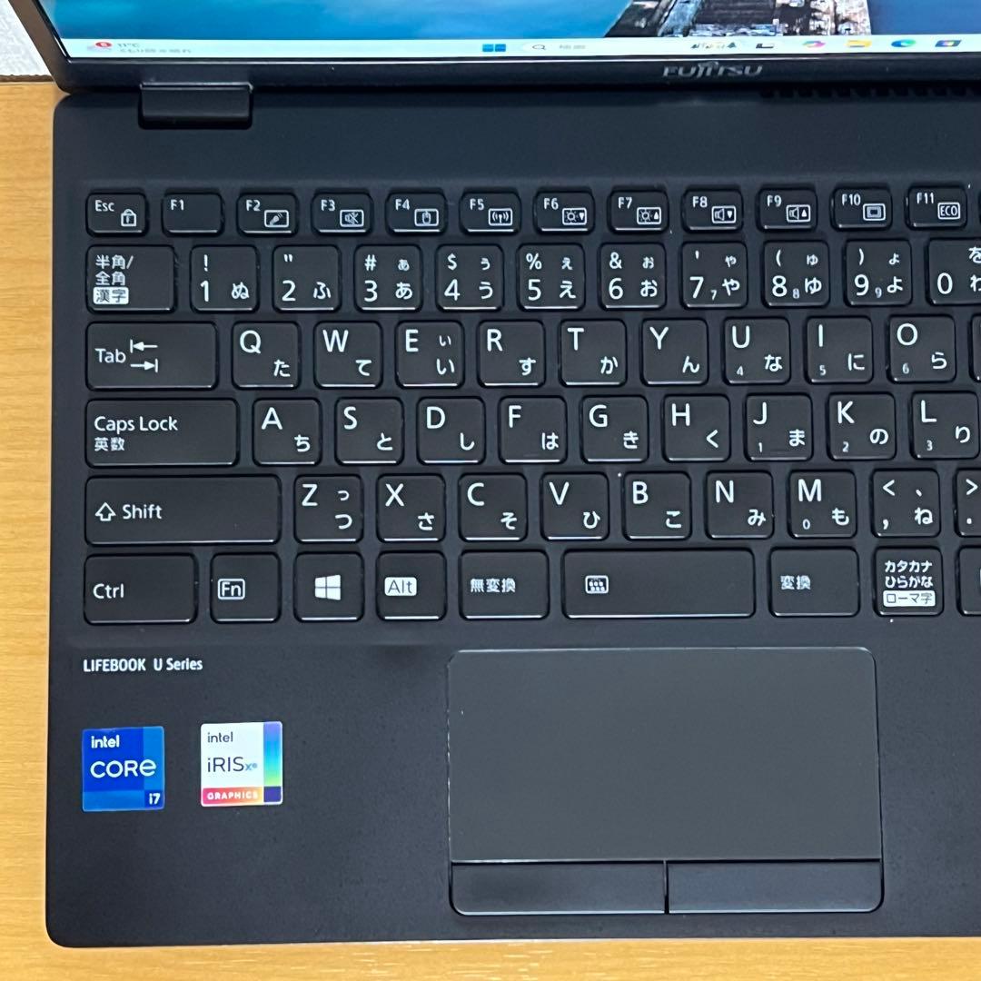 Fujitsu Lifebook U9311/F i7第11世代16GBメモリ