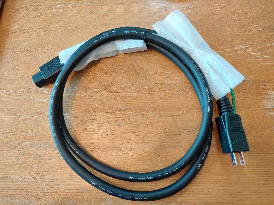 TAD社 TAD-PC0120電源ケーブル 1.8 m 使用感なしの中古美品