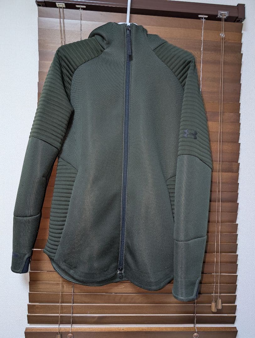 美品アンダーアーマージャージ上下