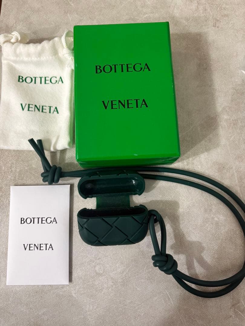 Bottega Veneta AirPods ケース