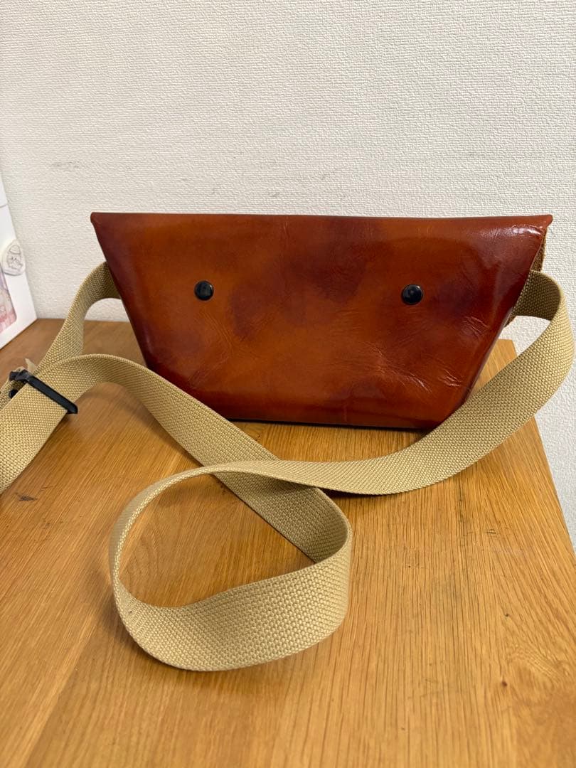 Uni＆co ユニアンドコー　メッセンジャーバック　キャメル　XS