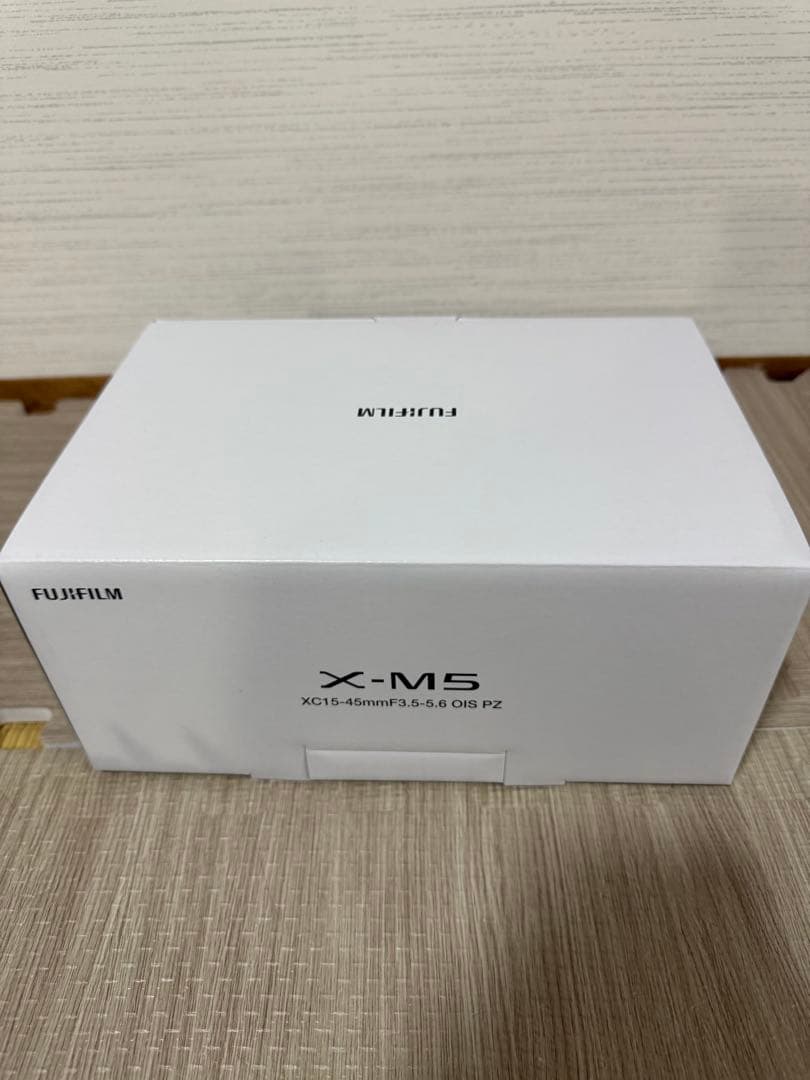FUJIFILM XM5 シルバー レンズキットXC15-45mm x-m5