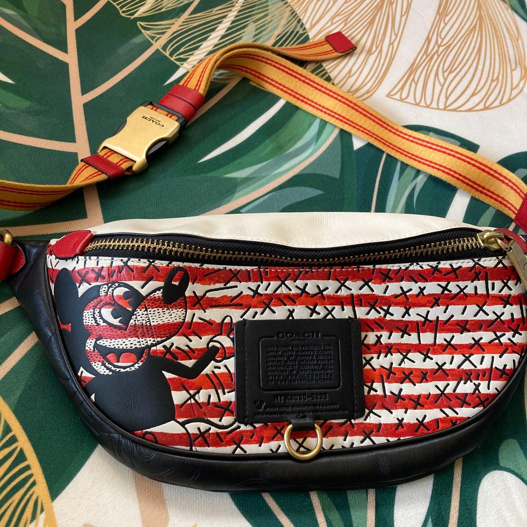 COACH Keith Haring ボディバッグ　ミッキーコラボ希少品
