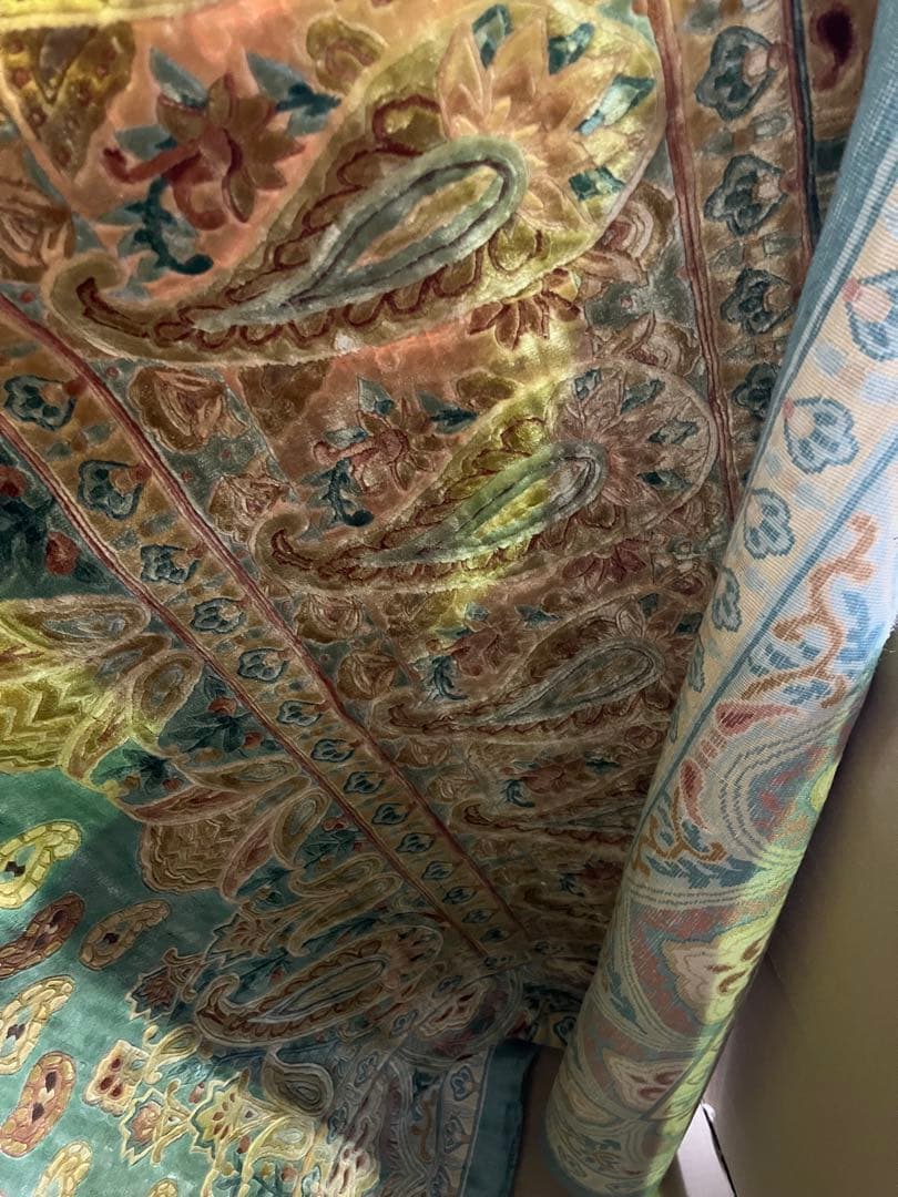 ペイズリー柄ラグ 大きめ 青と赤　高島屋　絨毯　長さ250cm 横幅170cm