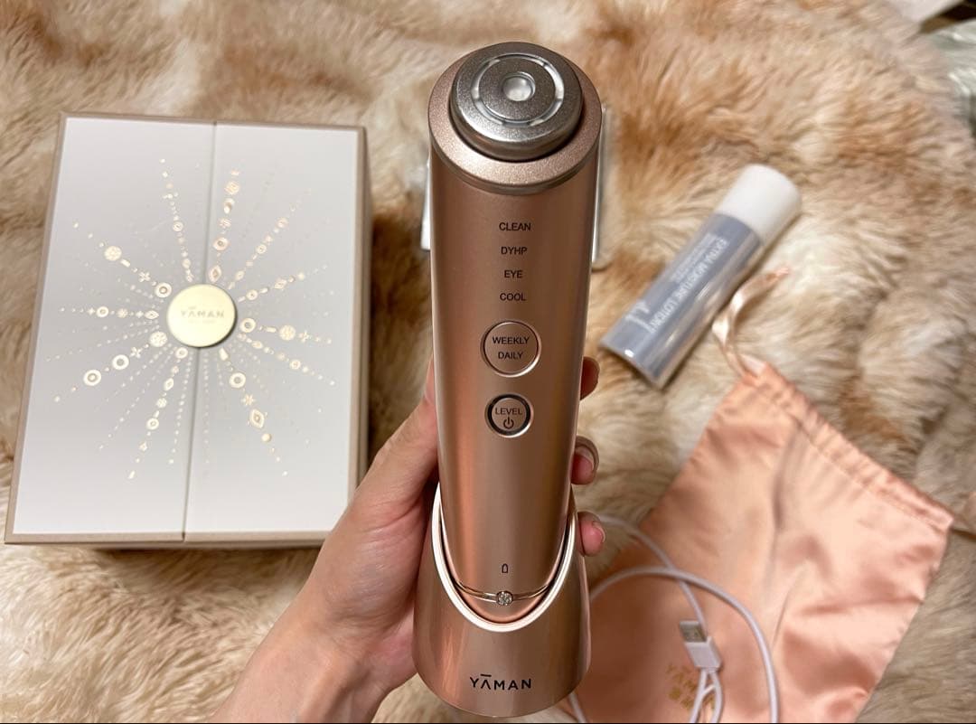 【最終価格】YA-MAN フォトプラスシャイニー 美顔器 Beauty Box