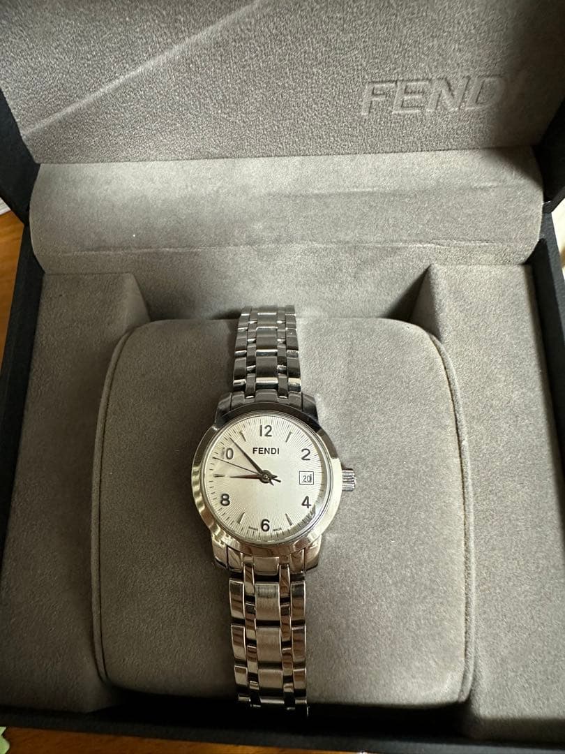 ＦＥＮＤＩ腕時計