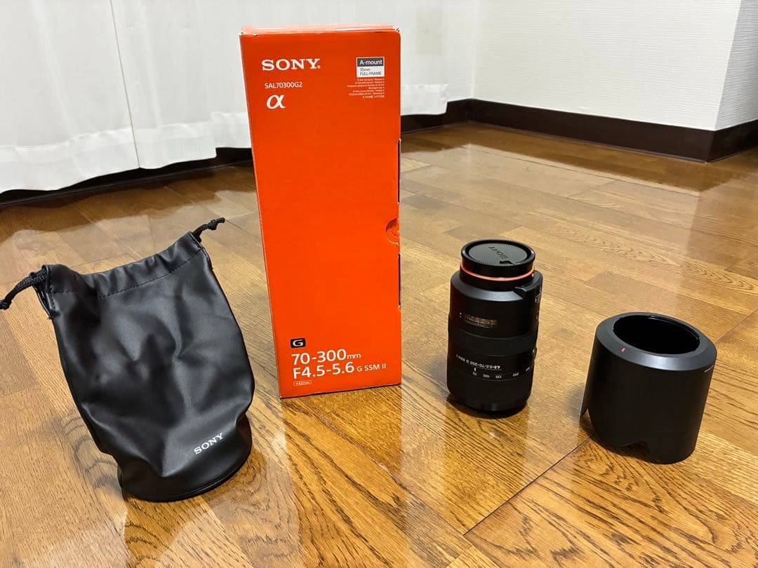 しろくろSONY 70-300mm F4.5-5.6 G SSM Ⅱ