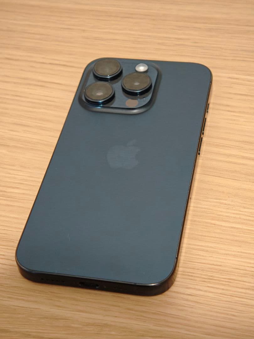 iPhone 15pro 128GB simフリー