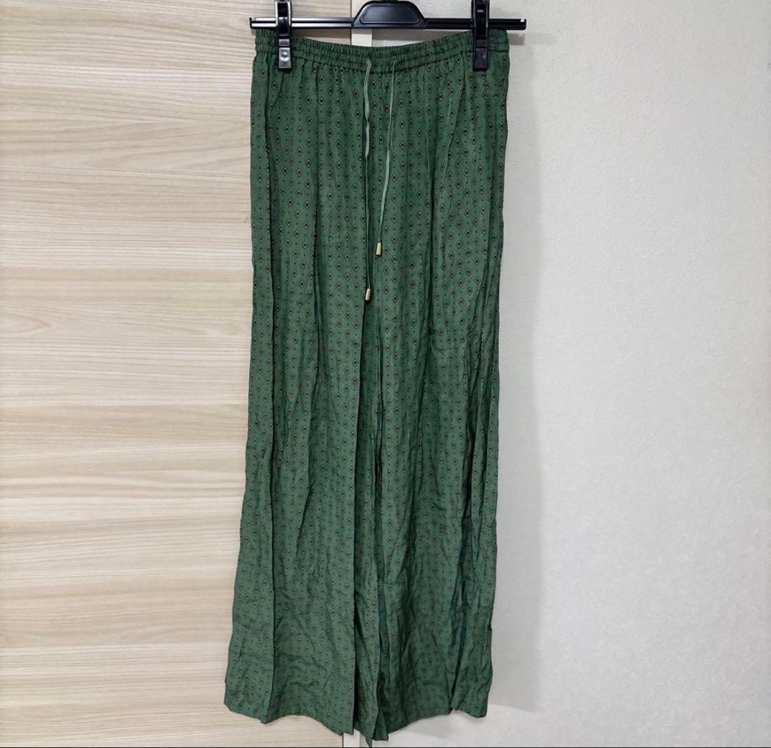 【nouer】ショート ブーツ&【Vin】グリーン ワイドパンツ