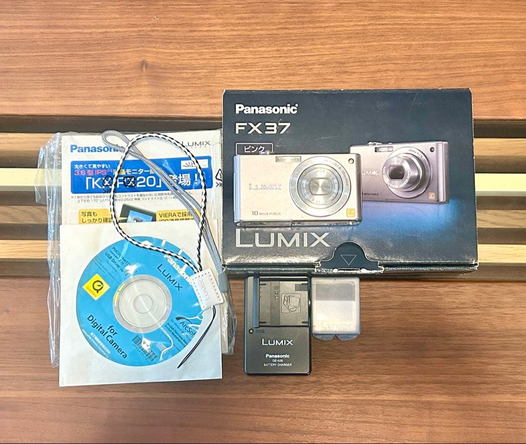 Panasonic LUMIX DMC-FX37 デジカメ 動作確認済 箱あり