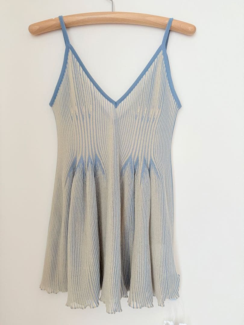 CFCL HYPHA LUCENT CAMISOLE タグ付き未使用