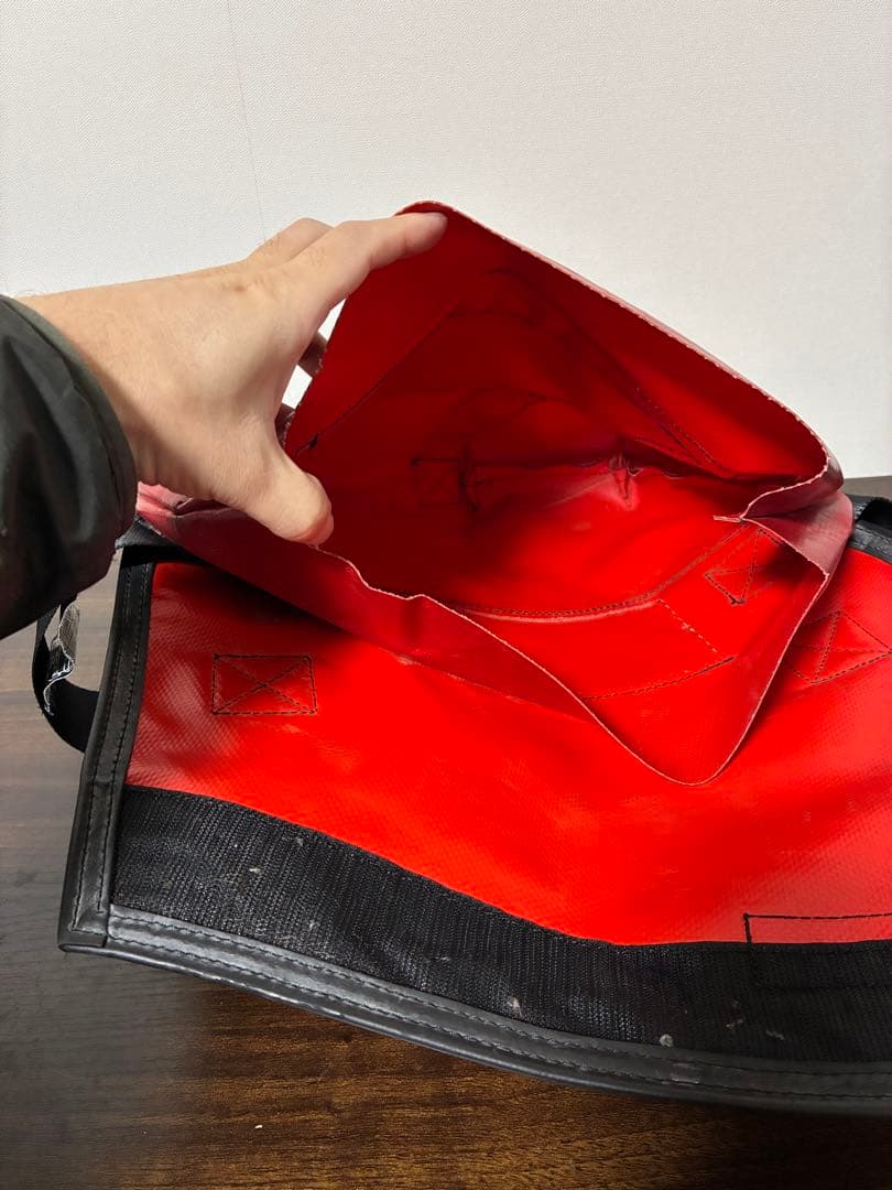 FREITAG F31 KNIGHT RIDER レッド