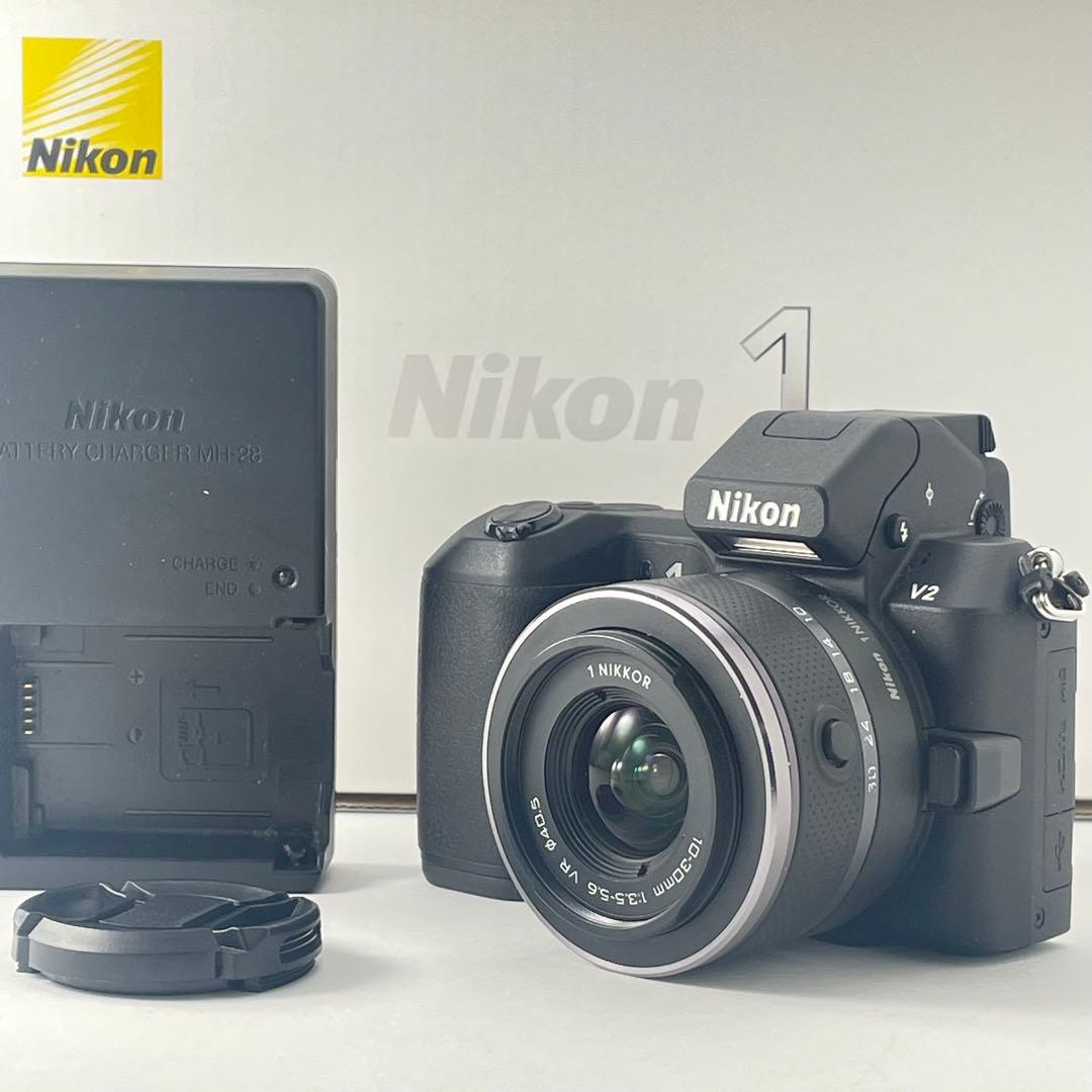 【美品・返品保証】Nikon V2 ブラック 標準レンズキット