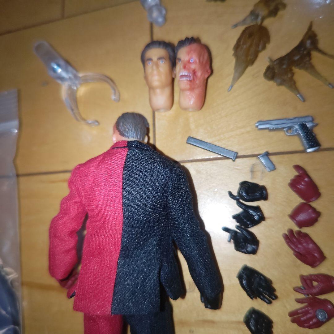 mezcoone:12collective トゥーフェイス