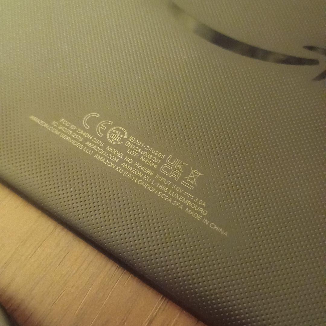 Amazon fire HD 8 第12世代タブレット 純正ケース付