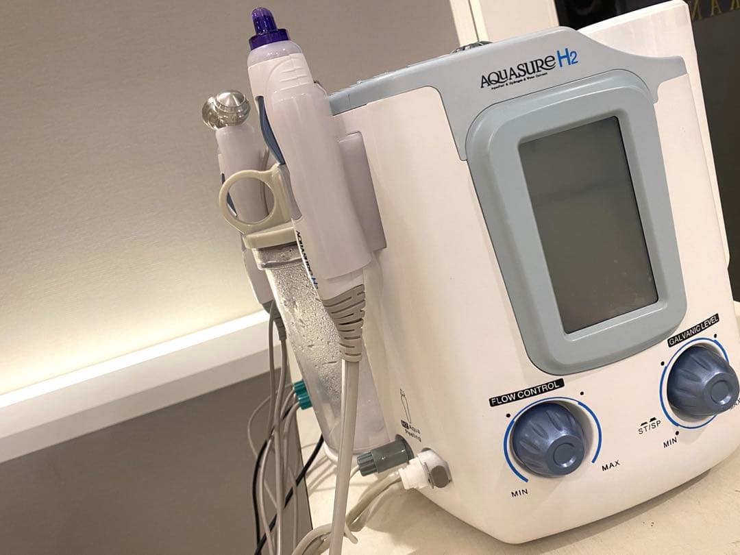 ハイドラフェイシャル　毛穴洗浄