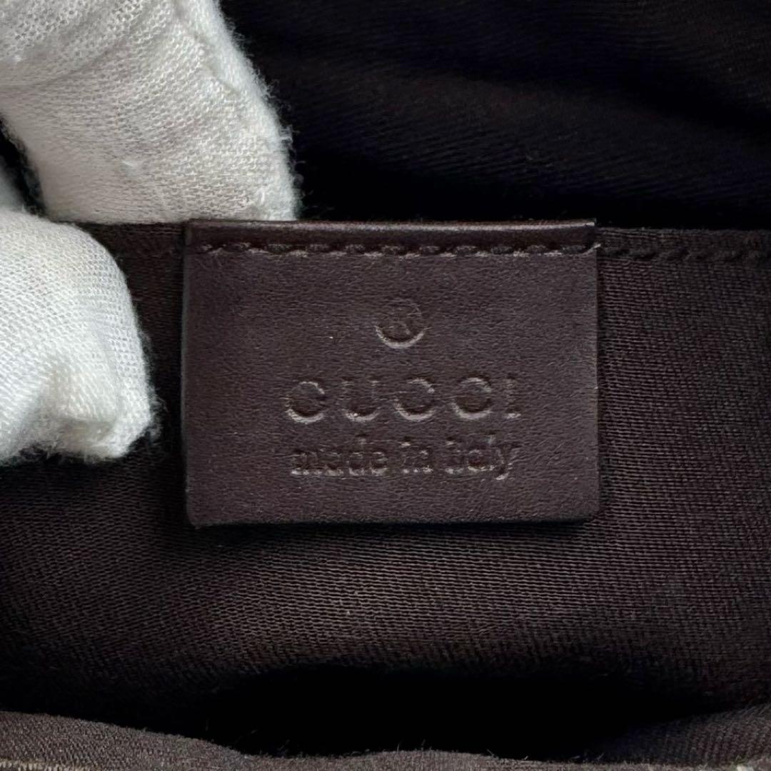 【美品】GUCCI グッチ　ボディバッグ　ウエストバッグ　GG　シマレザー