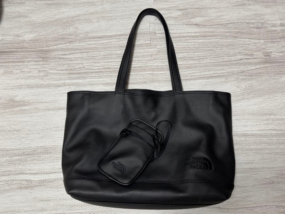 tecchi様　THENORTHFACE NM82276 デザートトートバッグ