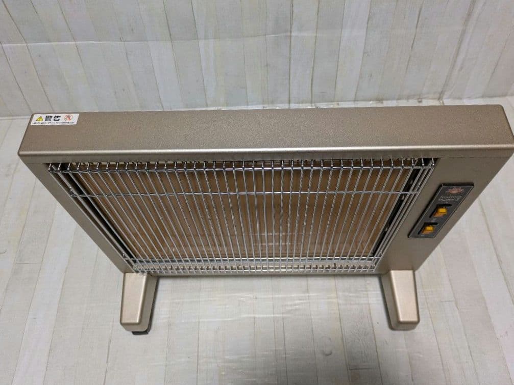 遠赤外線暖房器 　サンルミエ キュート 　E800LS