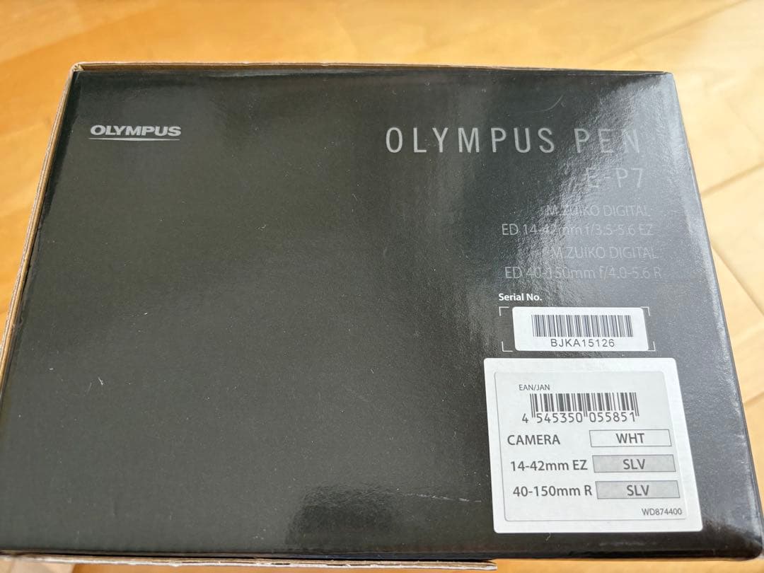 OLYMPUS PEN E-P7 EZダブルズームキット ホワイト SDカード付