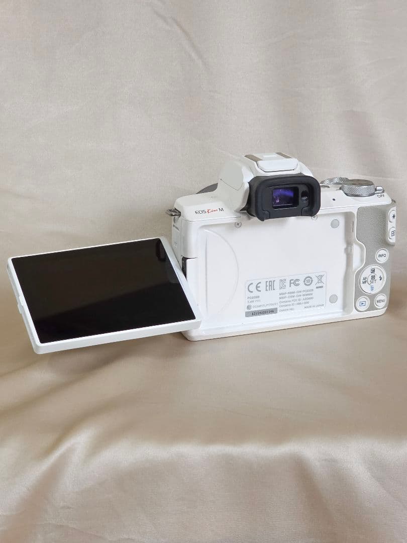 ★レンズ3本★Canon EOS Kiss M ミラーレスカメラ