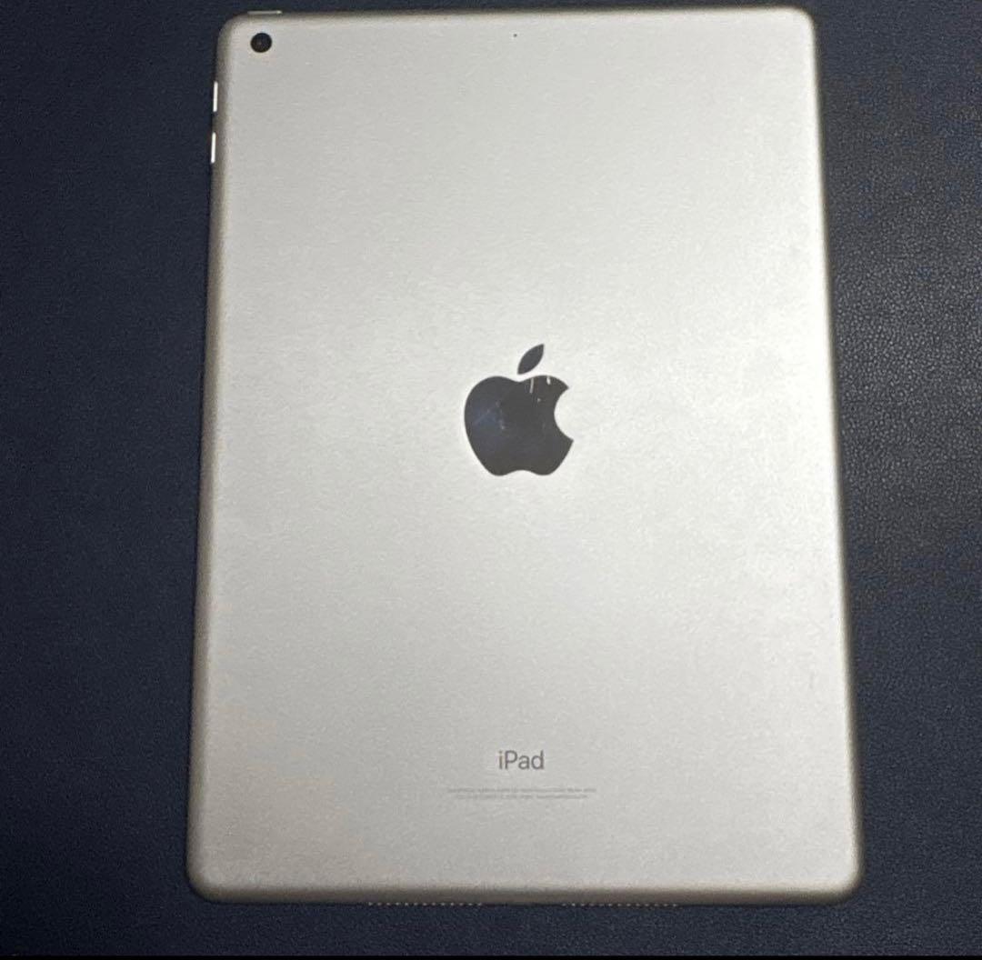 【即購入可】Apple iPad 第６世代　シルバー　32GB A1893