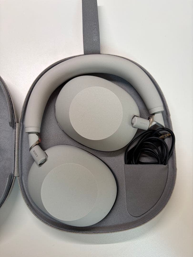 SONY WH-1000XM6 ワイヤレスヘッドホン　プラチナシルバー