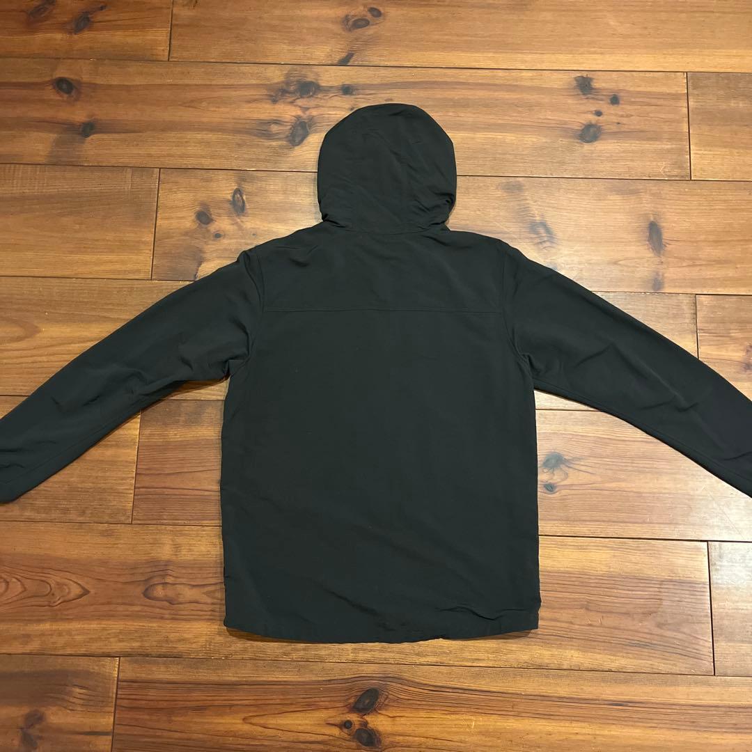 Patagonia フーデッド中綿ジャケット　ベトナム製