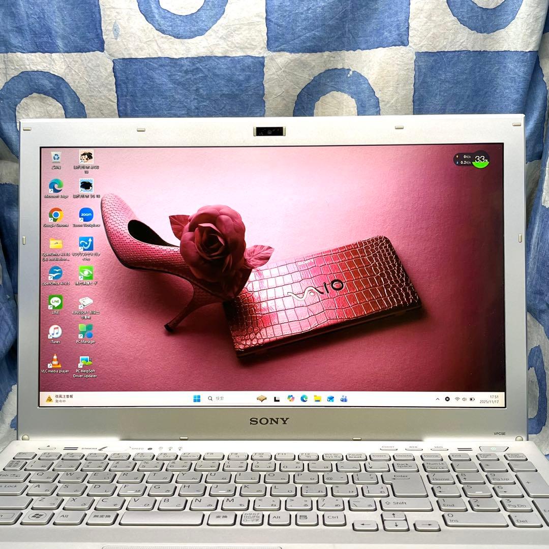人気VAIO♡快適SSD☆i5☆美しいシルバーPC♪カメラ！Windows11