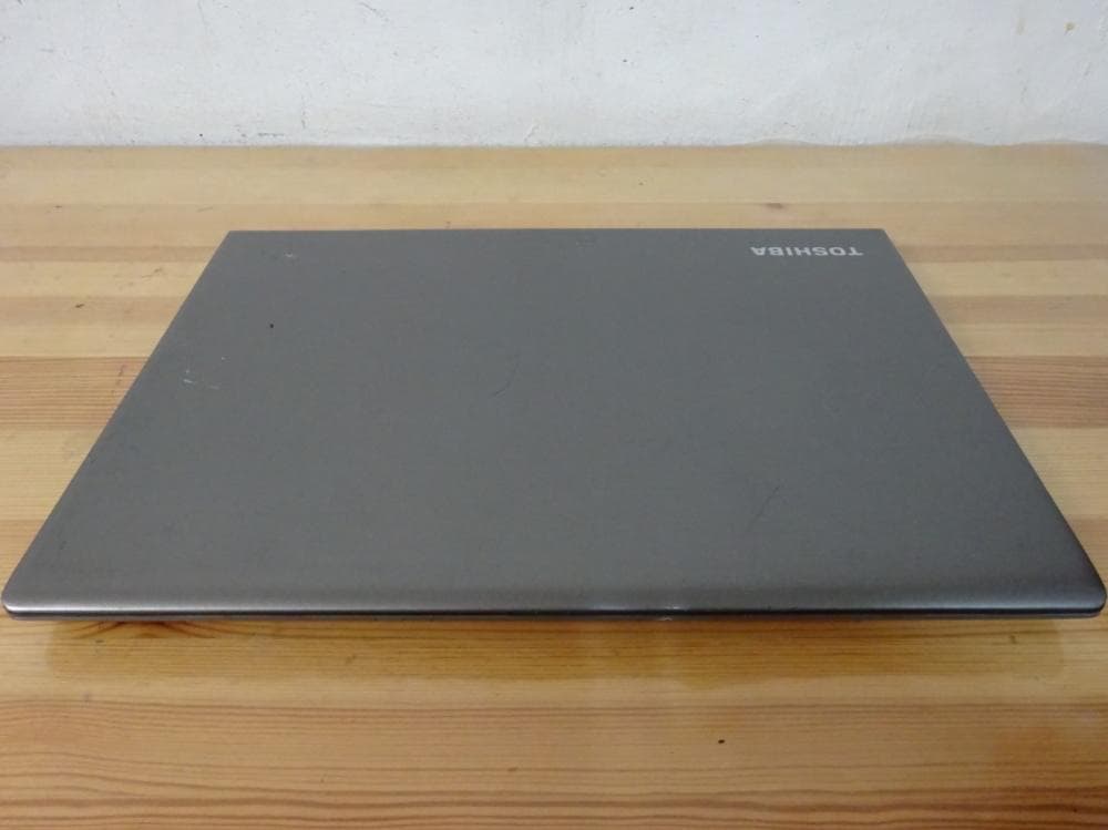 東芝 ノートパソコン dynabook R63/J/中古特価良品