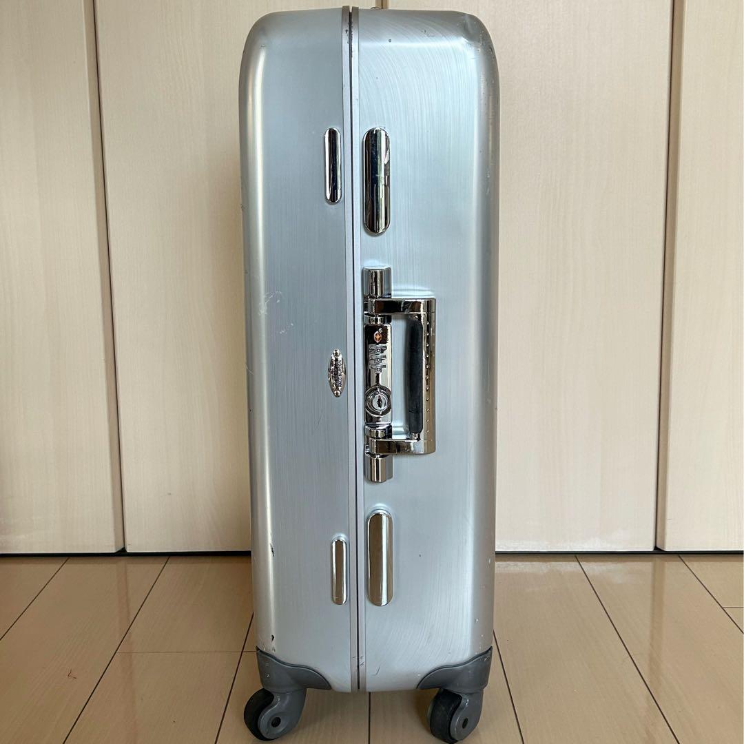 ZERO HALLIBURTON ゼロハリバートン 4輪大型スーツケース