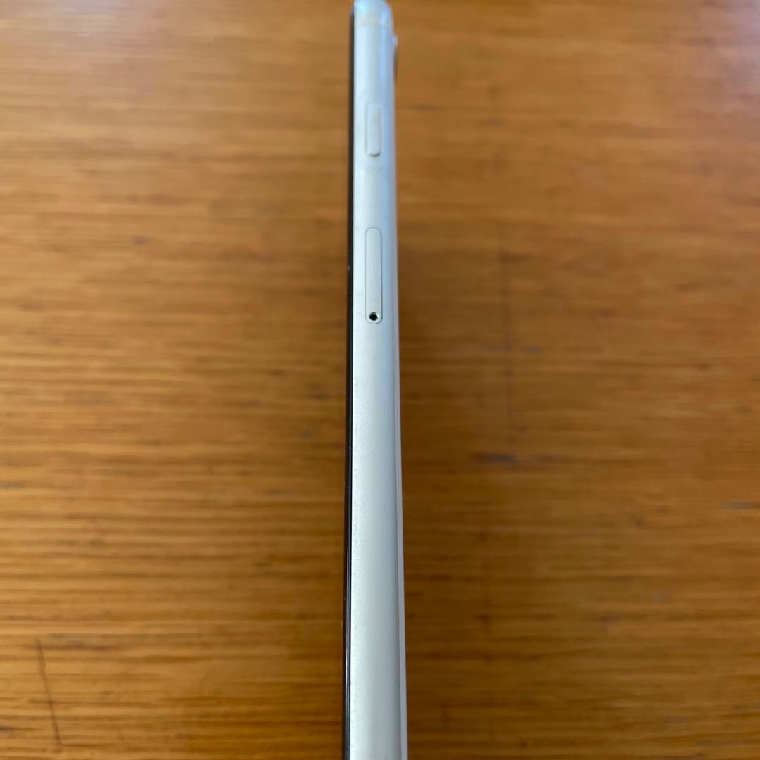 Apple iPhone se第2世代 ホワイト 本体