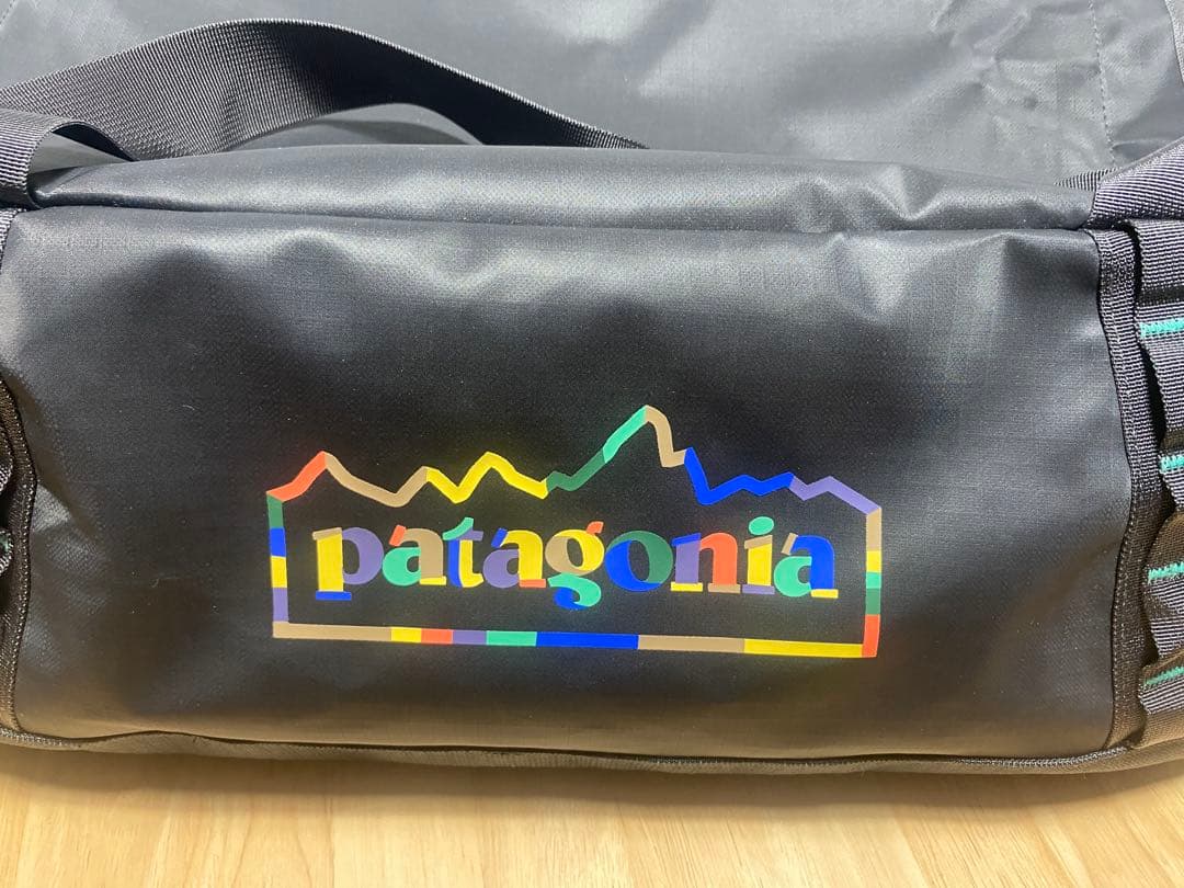 パタゴニア　ブラックホールダッフル　40Ｌ