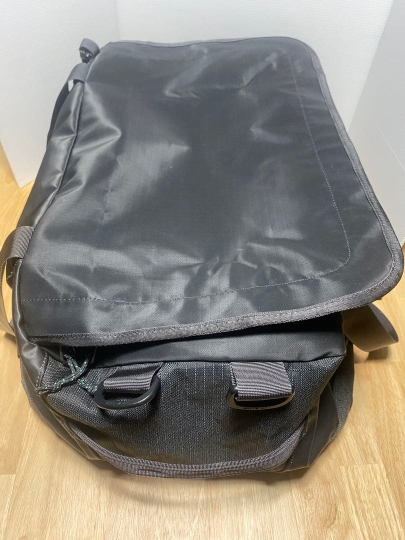 パタゴニア　ブラックホールダッフル　40Ｌ