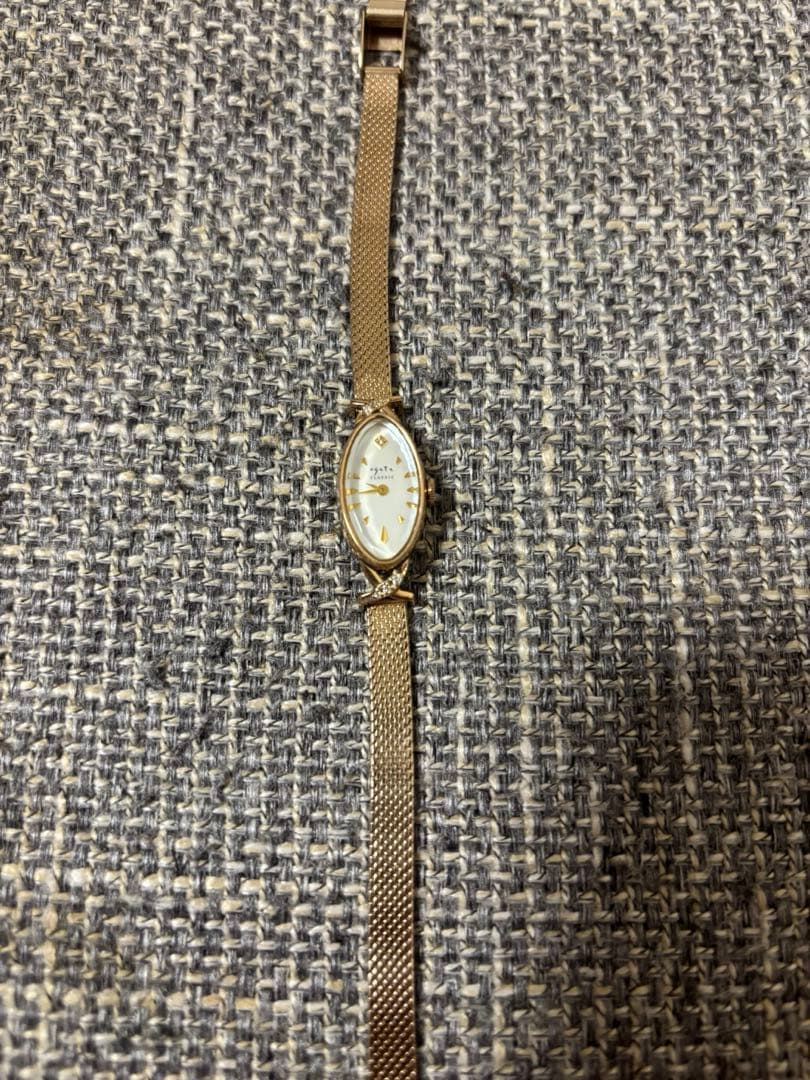 agete 腕時計　オーバルフェイスジュエリーウォッチ　k10 ダイヤモンド