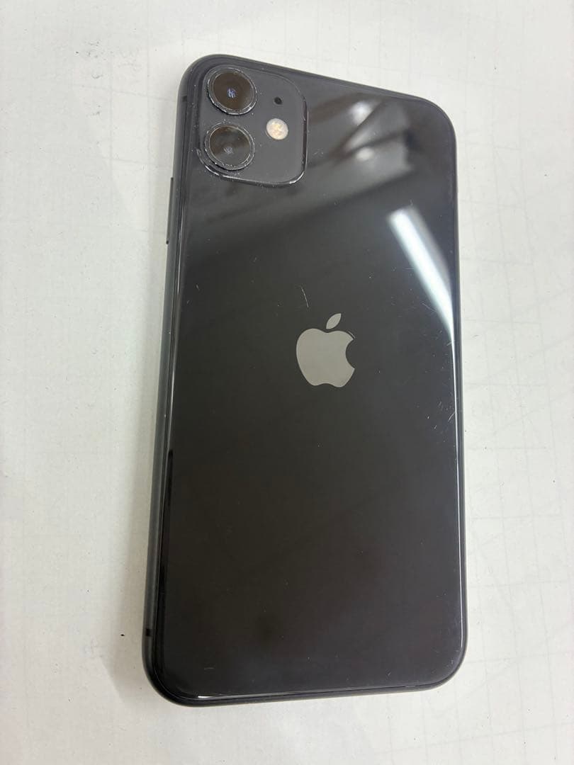 Apple iPhone 11 ブラック