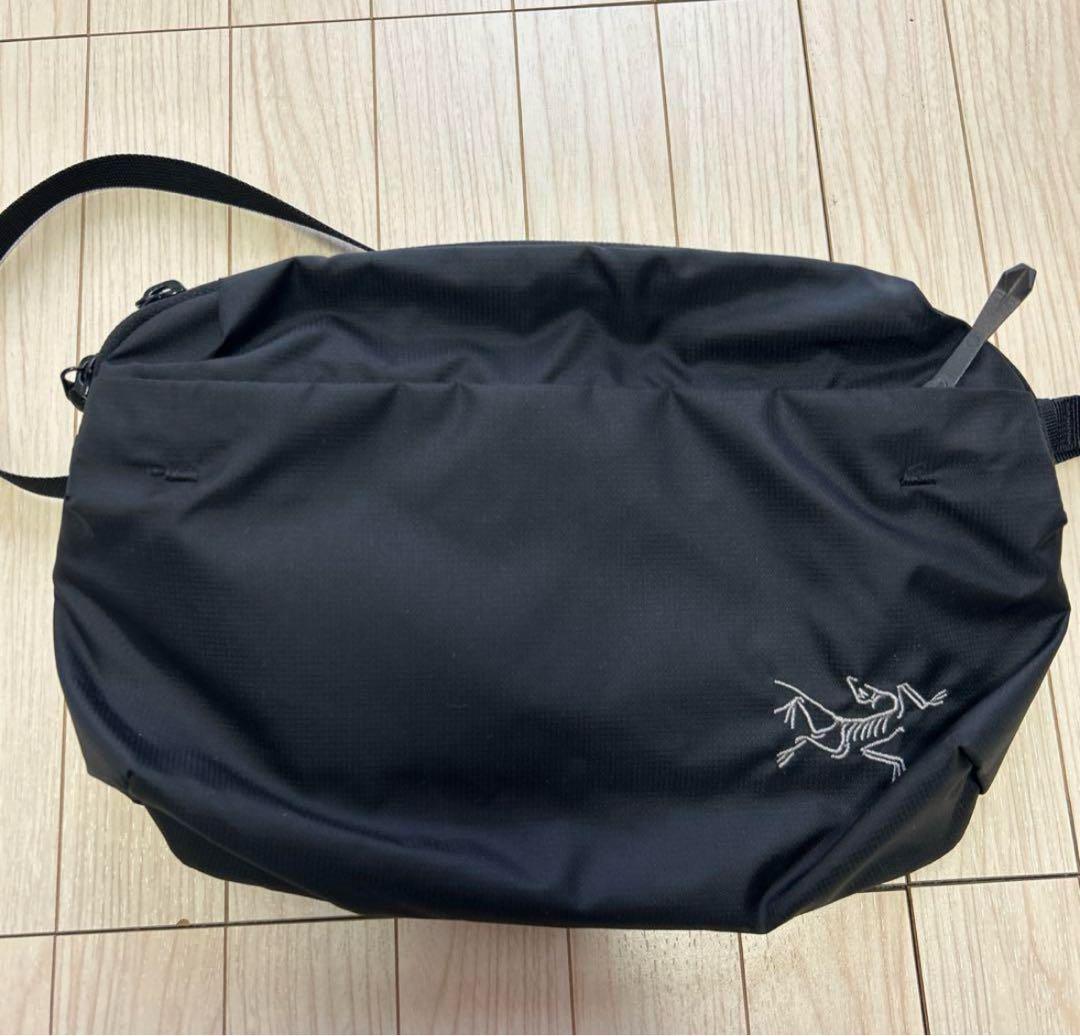 アークテリクス ショルダーバッグ ヒリアド6