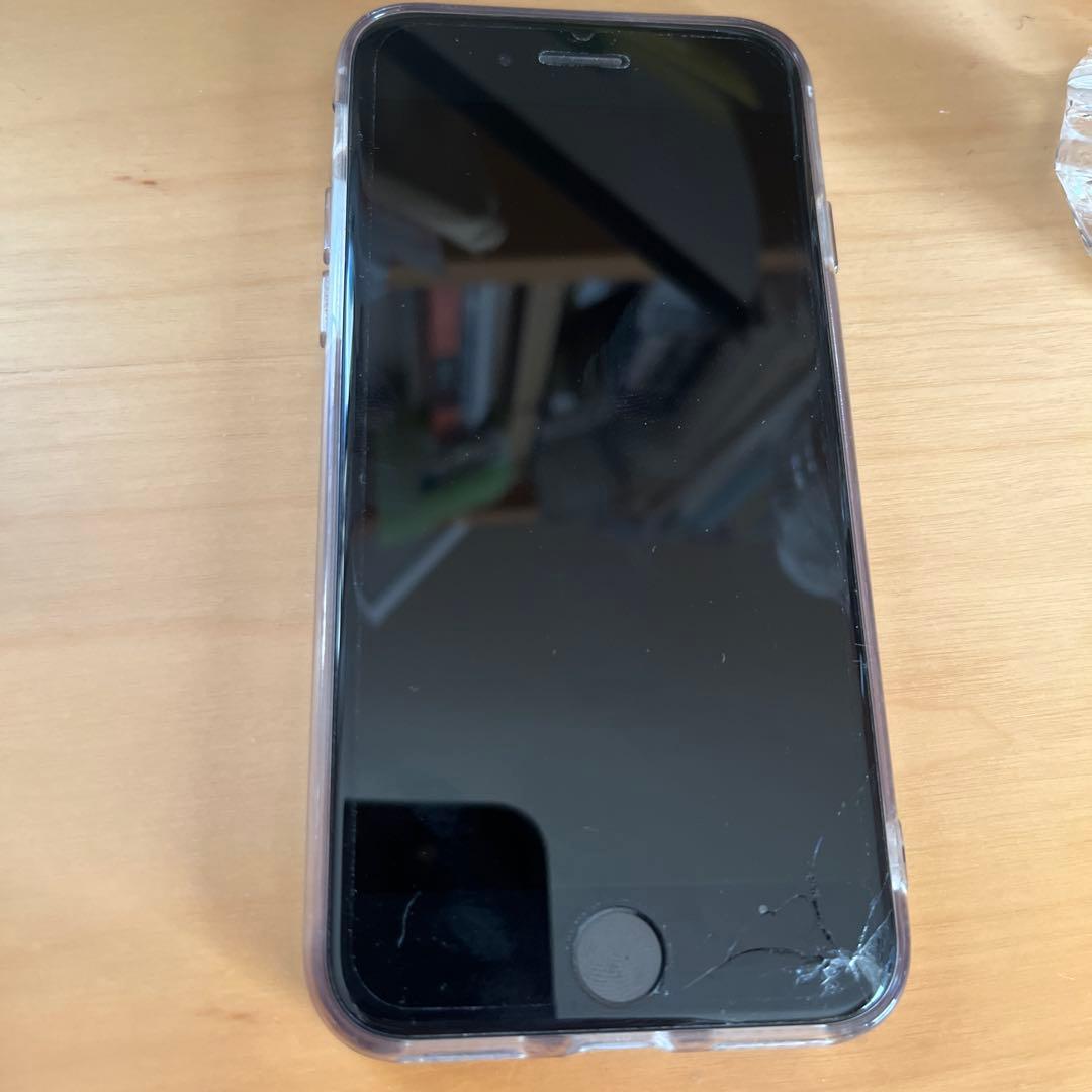 P*h様 Apple iPhone SE 第2世代 ブラック ホワイト