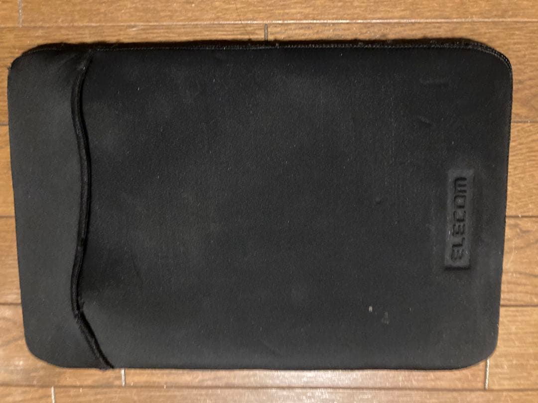 【1/31一杯まで】 MacBook Air 11inch充電器付き