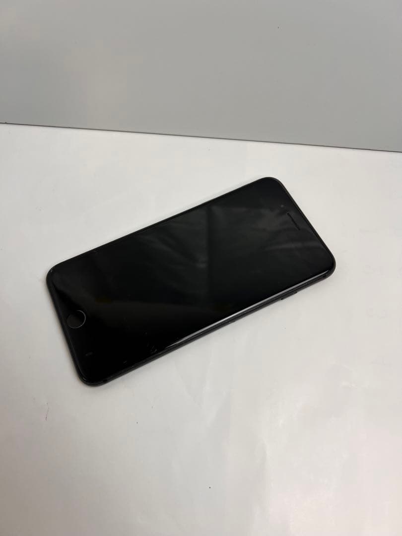 スマートフォン本体 iPhone8plus 64GB