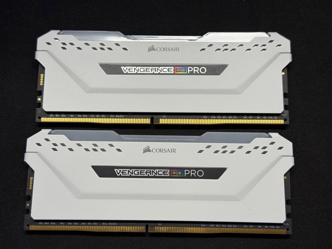 メモリー Corsair Vengeance RGB PRO 32GB (2x16GB)