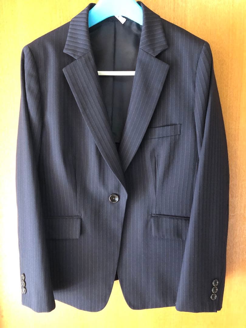 【大きいサイズ】 Framtida パンツスーツ　上下　紺　ストライプ