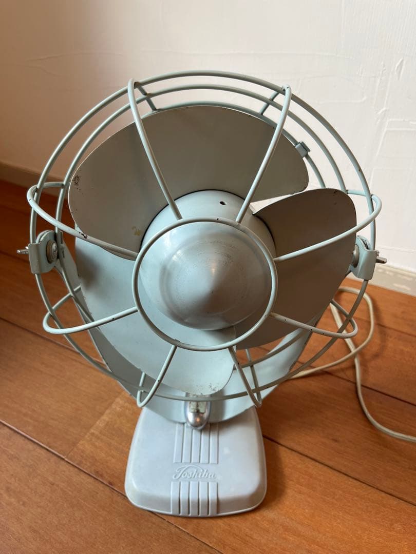 東芝 レトロ扇風機 小型 ヴィンテージ 動作品 フードパーツ交換済み